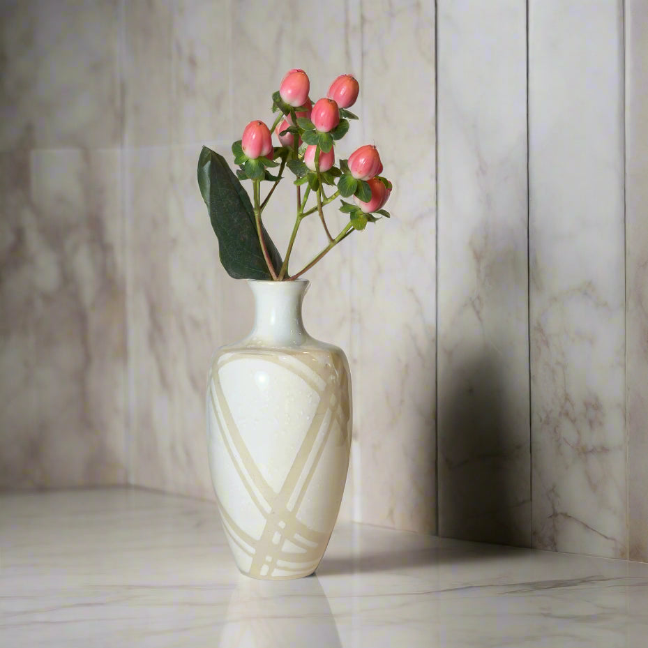 
                      
                        Vase 12: Clear White Collection
                      
                    